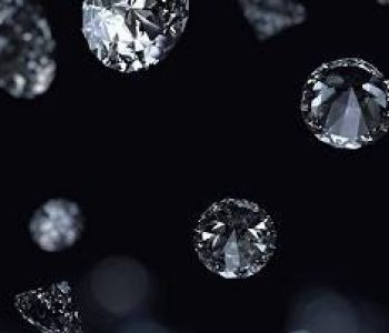 Në këta planetë bien diamante siç bie shi në tokë