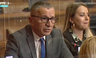 Debat mes Kamberit e Bërnabiq në Parlament: Kërkohet të ndryshohet Kushtetuta e Serbisë për çështjen e Kosovës