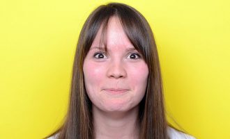 Pse skuqemi kur kemi turp apo siklet?