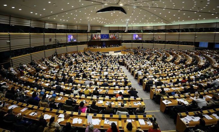 Parlamenti Evropian voton sot Raportin për Kosovën, vizat e dialogu dy temat kryesore