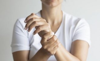 Pse nganjëherë ndiejmë “xixa” në gjymtyrët tanë?