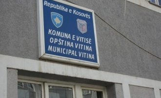 Komuna e Vitisë reagon ndaj akuzave se VV-së ia mbyllin dyert e shkollës
