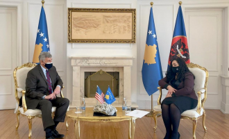 Kosnett pas takimit me Osmanin: Diskutuam hapat e ardhshëm për formimin e qeverisë