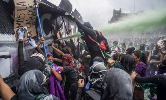 Marshi i grave për 8 mars: Të paktën 81 persona të lënduar në Meksikë