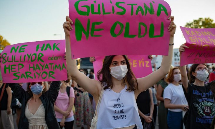 Evropa bën presion që Turqia të rimendojë paktin e dhunës ndaj grave