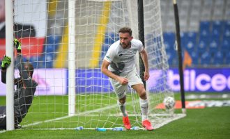 Cikalleshi realizon në barazimin e Konyaspor me Basaksehir