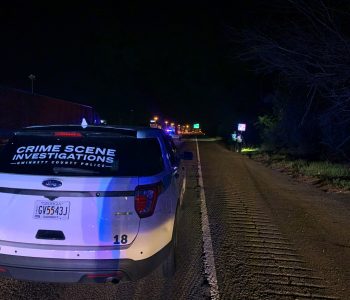 Reperi i njohur qëllohet për vdekje brenda makinës së tij