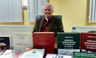 Vdes profesori universitar Zejnullah Gruda