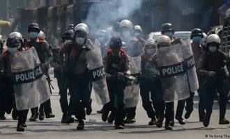 Policët refuzojnë t’u binden urdhrave të juntës ushtarake në Mianmar