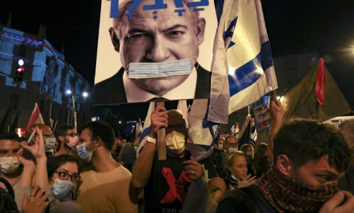Mijëra izraelit protestojnë kundër Netanyahut disa ditë para sondazheve të zgjedhjeve