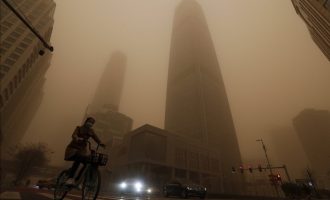 Stuhia më e keqe e rërës në një dekadë godet kryeqytetin kinez