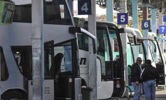 Transportuesit rrugorë protestojnë, nga e mërkura ndërpritet transporti publik në Kosovë