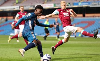 Burnley ndal në barazim Arsenal-in