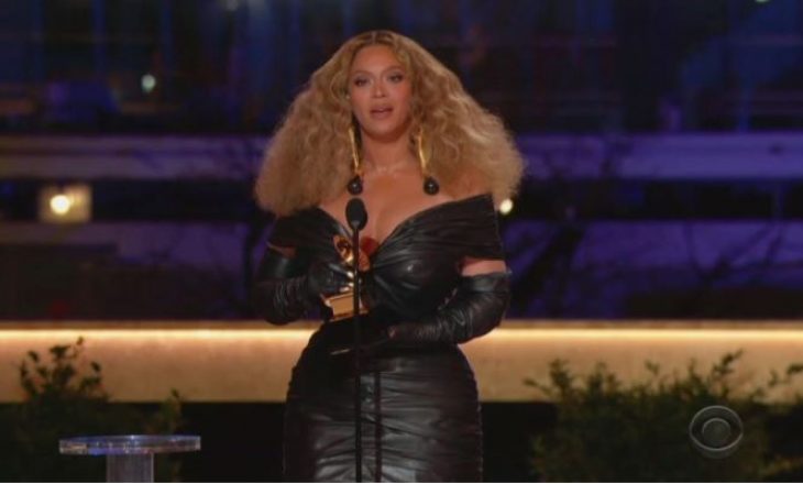 Beyonce thyen rekord në mbrëmjen e ndarjes së çmimeve “Grammy”