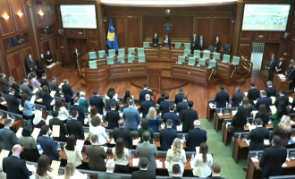 UP pezullon punën e 11 profesorëve që u zgjodhën deputetë