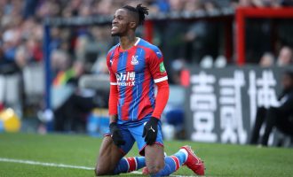 Nuk u ul në gjunjë kundër racizmit para fillimit të ndeshjes, Zaha justifikohet