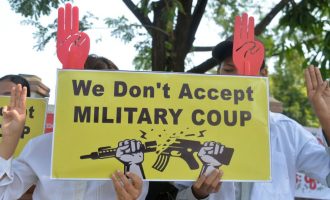 Nga protestat kundër grushtit të shtetit në Mianmar, 521 persona kanë humbur jetën nga dhuna e policisë