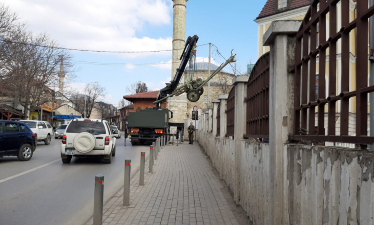 FSK largon mjetet ushtarake të kohës së luftës nga Muzeu i Kosovës
