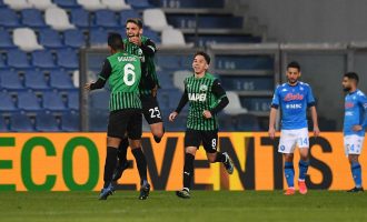 Ndeshja dramatike mes Sassuolos dhe Napolit mbyllet pa fitues