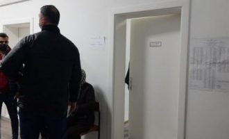 Nis votimi sot në Preshevë