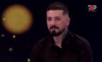 Konkurrenti i “Për’puthen” prezanton për herë të parë të birin 3 vjeçar