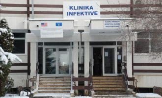 COVID-19: S’ka asnjë shtrat të lirë në Klinikën Infektive