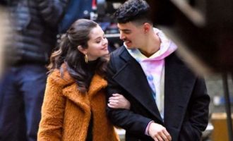 Selena Gomez e di arsyen pse djemtë ngurojnë të dalin në takim me të