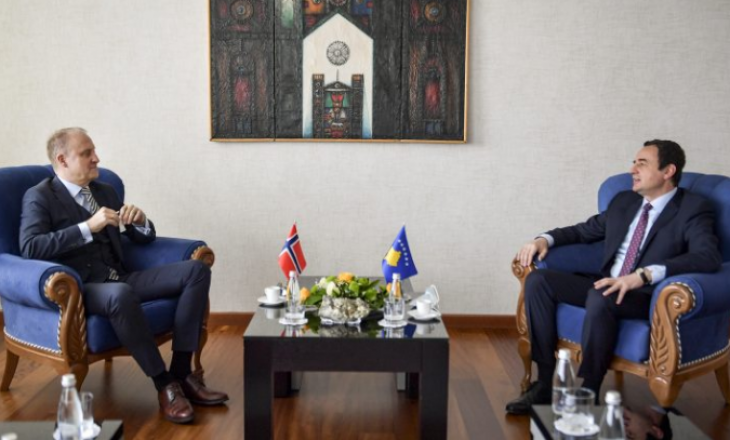 Kurti takon ambasadorin norvegjez Grondahl