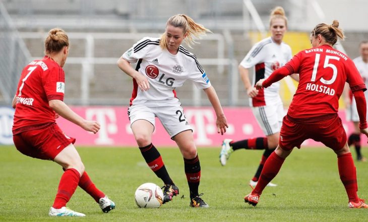 Futbollistet e ekipeve të futbollit të femrave në Gjermani reagojnë pas një trajner mori drejtimin e ekipit, teksa më herët kishte bërë deklarata seksiste