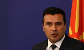 Maqedoni e Veriut, në ora 13 fillon takimi Zaev -Micksoski