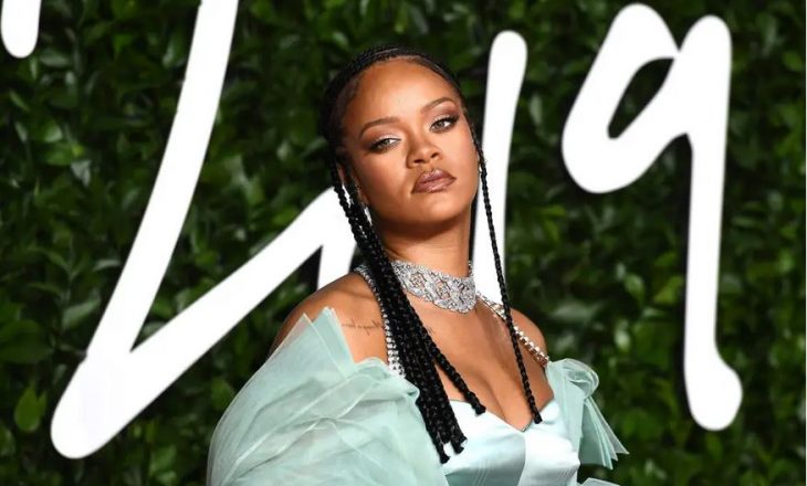 Pritjes pesëvjeçare për Rihanna-n (ndoshta) po i vjen fundi