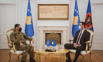 Presidenti në detyrë priti në takim komandantin e KFOR-it, Franco Federici