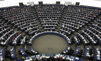 Parlamenti Evropian pritet ta miratojë sot raportin për Kosovën