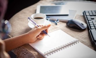 A janë më të zgjuar njerëzit mëngjarashë?