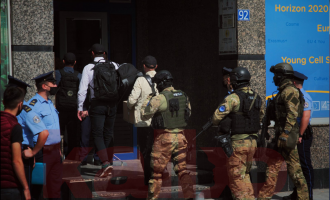 Gjykata Speciale sot i kthen pajisjet që i morën gjatë arrestimit të Gucatit dhe Haradinajt