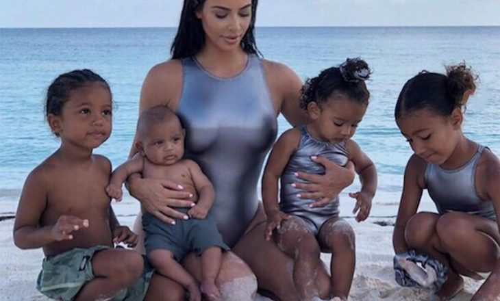 FOTO: Kim Kardashian ka ndërtuar një mini-qytet për fëmijët e saj në oborrin e shtëpisë