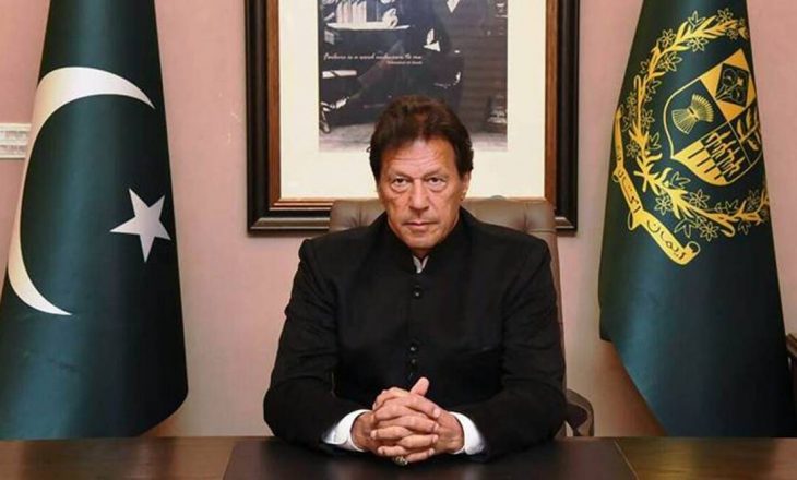 Kryeministri pakistanez do të përballet me votën e besimit pas goditjes së Senatit