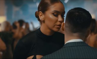 Videoklipi i “Phantom”: Arta Nitaj tregon se çfarë i tha Butrint Imerit në vesh gjatë klipit