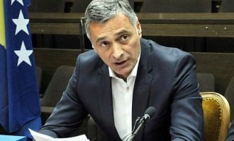 Lumezi jep detaje se si përgjimet çuan në arrestimin e 8 policëve