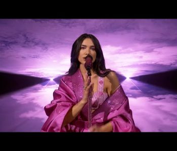 Mbylli natën me një nga çmimet kryesore – Duhet të shihni performancën e Dua Lipës në “Grammy”