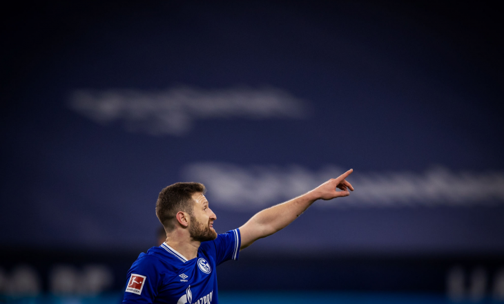 Mustafi shënon autogol për Schalken kundër Wolfsburg