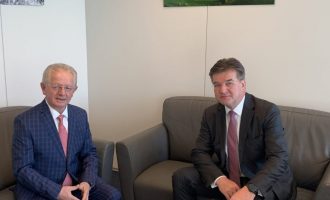 Lajçak takon edhe Hysenin