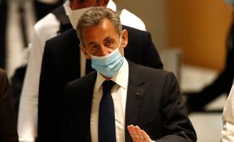 Ish-presidenti i Francës, Sarkozy dënohet me 3 vjet burgim – akuzohet për korrupsion