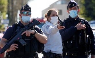 Policja franceze vdes pasi u sulmua me thikë në stacion policor