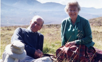 Mbretëresha e Anglisë ndanë fotografinë e preferuar me Princin Philip