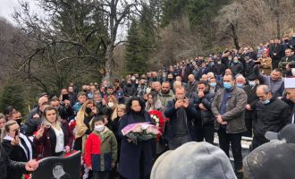 I jepet lamtumira e fundit 9-vjeçarit nga Peja, Gent Nikqi