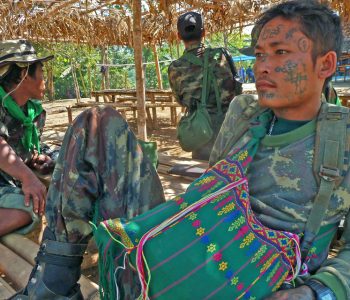 Në përleshjet mes ushtrisë së Mianmarit dhe grupeve etnike (KIA), pesë ushtarë mbesin të vrarë