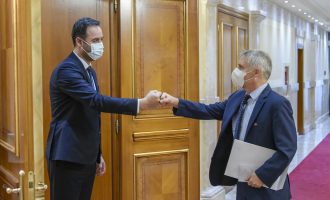 Gjermania konfirmon mbështetjen ndaj Kosovës për sigurimin e vaksinave