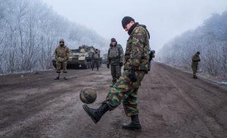 Një ushtar ukrainas ka humbur jetën nga sulmet e separatistëve pro-rusë në rajonin Donbas