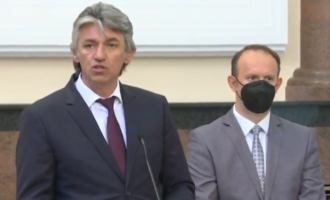 Opozitarët shqiptarë takohen me kryeministrin e Maqedonisë së Veriut për çështjen e nën-shtetësisë